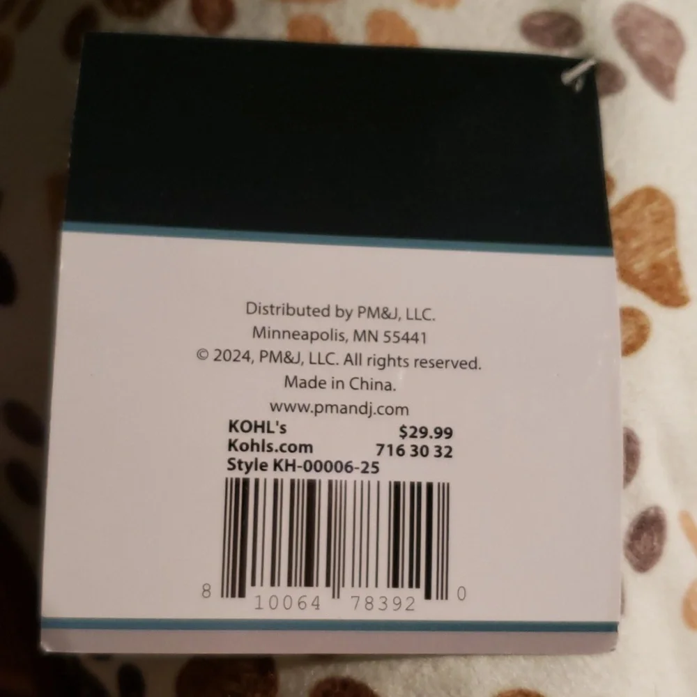 Kenwood & Co. Reversible Knife Edge Pillow For Pets 💕
